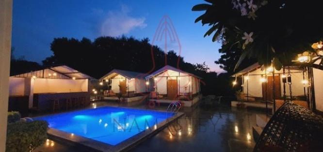 Luxury Farmhouse In Chhatarpur With Pool Ню Делхи Екстериор снимка